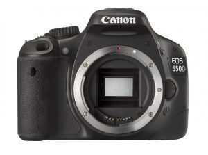 canon 550d front view