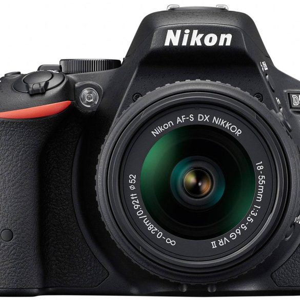 Nikon D5500 front view