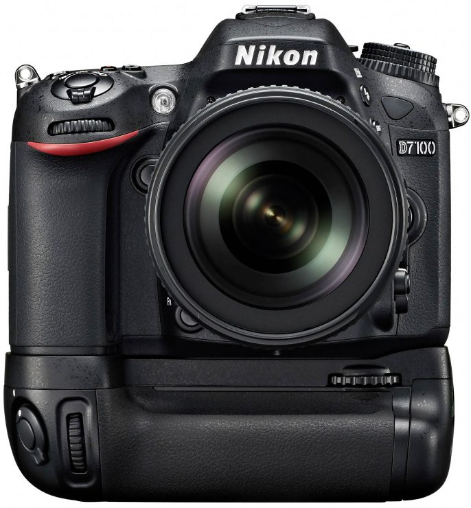 Nikon D7100 with grip