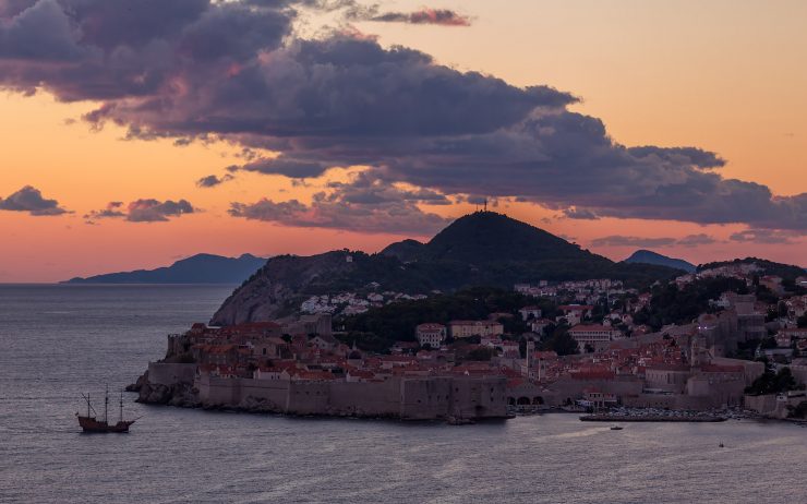 Dubrovnik at sunset. With pirates!