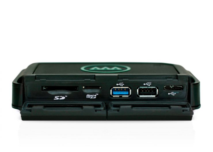 Gnarbox 256GB slots and ports.