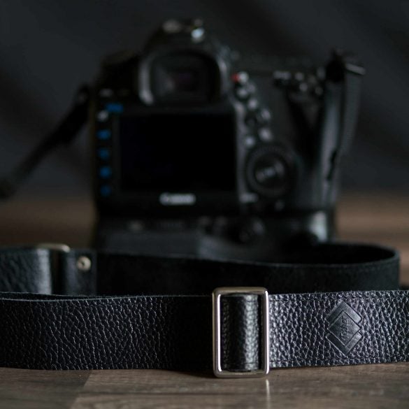 tether overlap strap on Canon 5D
