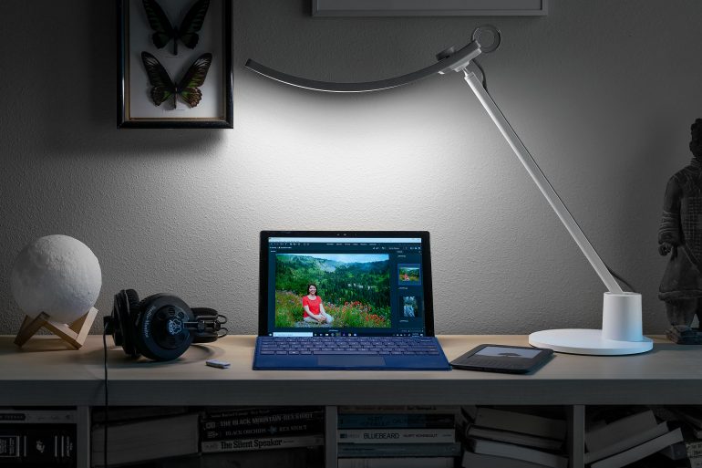 Featured Image of BenQ Genie Desk Lamp in Use