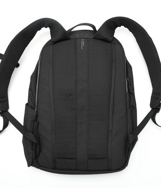 Moment Travel Wear backpack