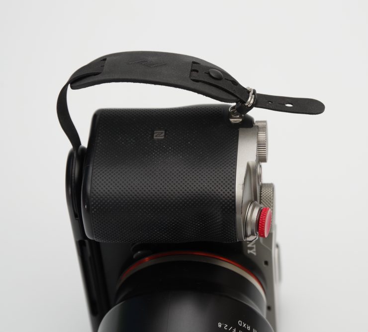Peak Design Micro Clutch
